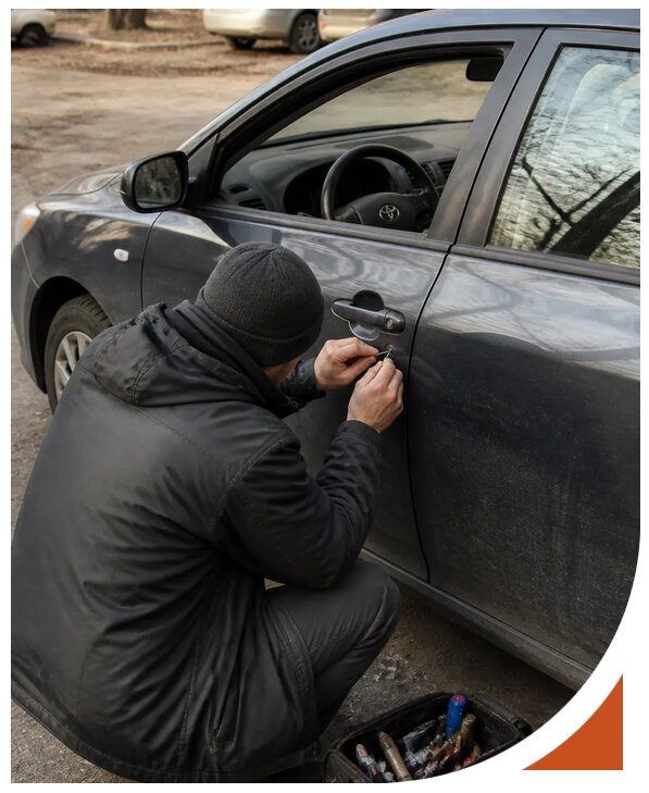 Профессиональное вскрытие автомобиля Тойота без повреждений в Заволжье